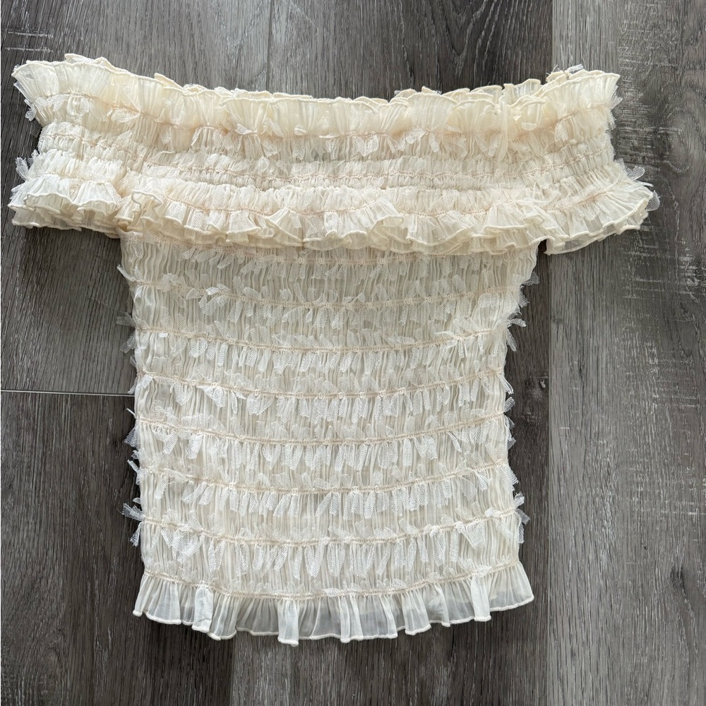 NWT Steven Madden Ruffle Off the Shoulder Top